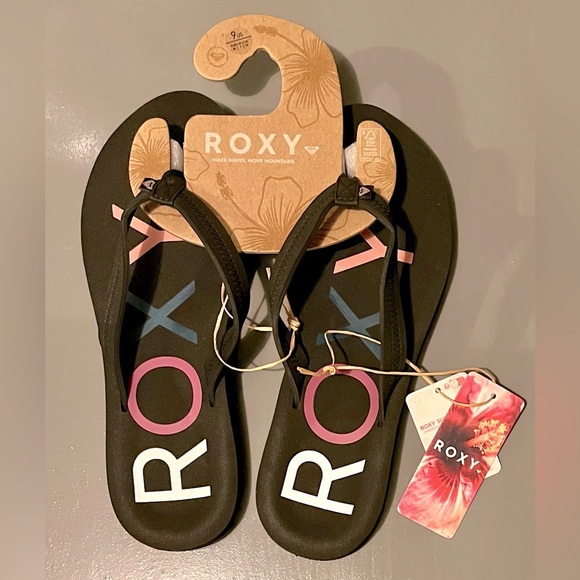 NWT! ROXY AWESOME FLIP FLOPS/ SANDALS! SIZE 9! 5 ⭐️ REVIEWS ON ALL SITES! - Picture 2 of 5